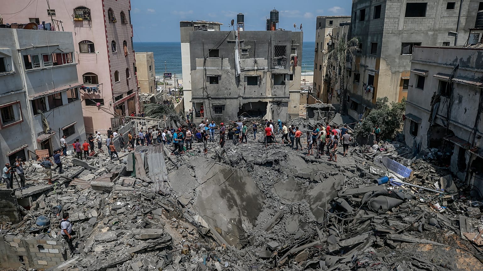 Zona destruída pelos ataques israelitas em Gaza