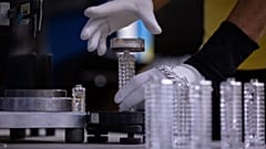 شرکت تولید شیشه عطر هاینز-گلس آلمان
