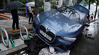 Selon l'agence de presse Yonhap, ces pluies diluviennes sont les plus fortes tombées dans le pays depuis 80 ans,