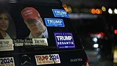 FBI'ın malikanesini bastığı Donald Trump'a Florida'daki yandaşları destek verdi