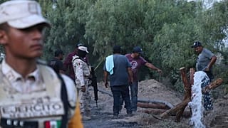 در پی جاری شدن سیل در یک معدن ذغال سنگ در شمال مکزیک، دیوارهای این معدن فروریخت