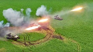 Foto tomada de un video publicado por el Servicio de Prensa del Ministerio de Defensa de Rusia el lunes 8 de agosto de 2022
