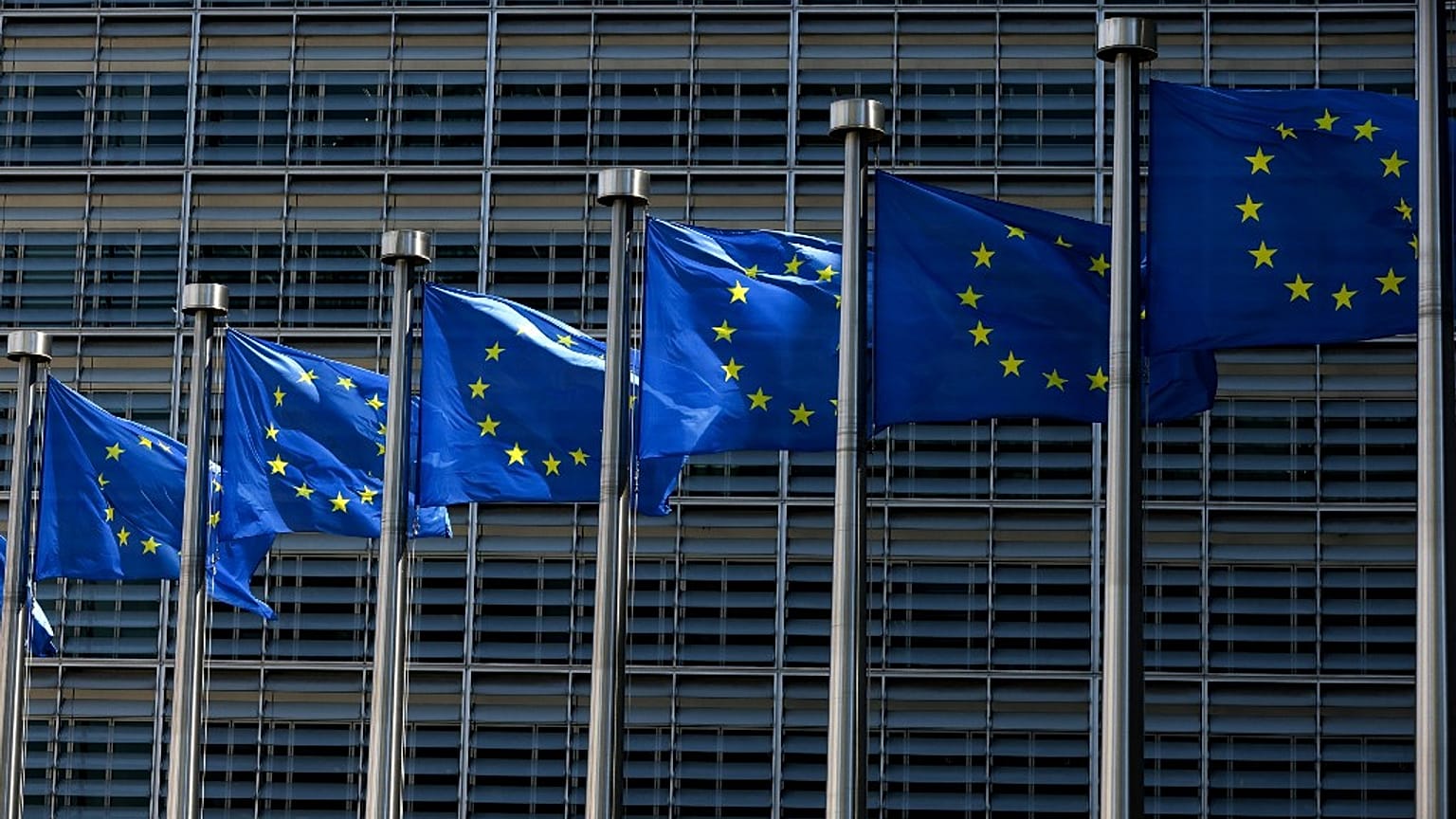 Comissão Europeia avisa governo grego