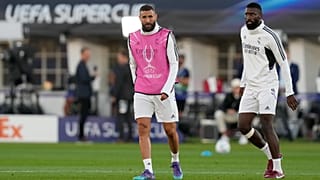 Antonio Rudiger et Karim Benzema, du Real Madrid, au stade olympique d'Helsinki, en Finlande, mardi 9 août 2022.