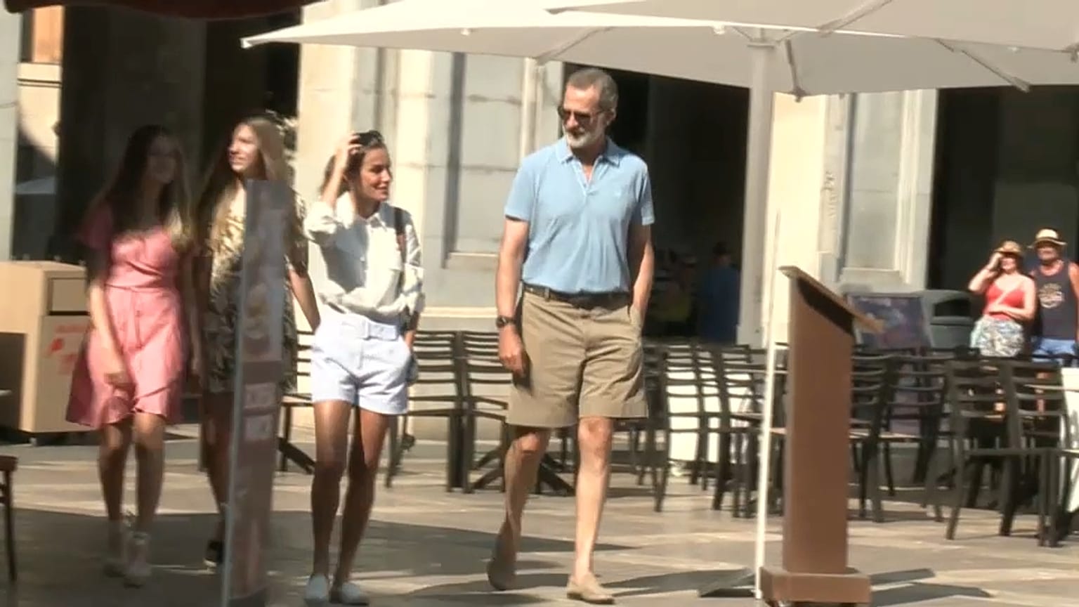 Leitzia von Spanien mit Ehemann Felipe und den Töchtern in Palma de Mallorca