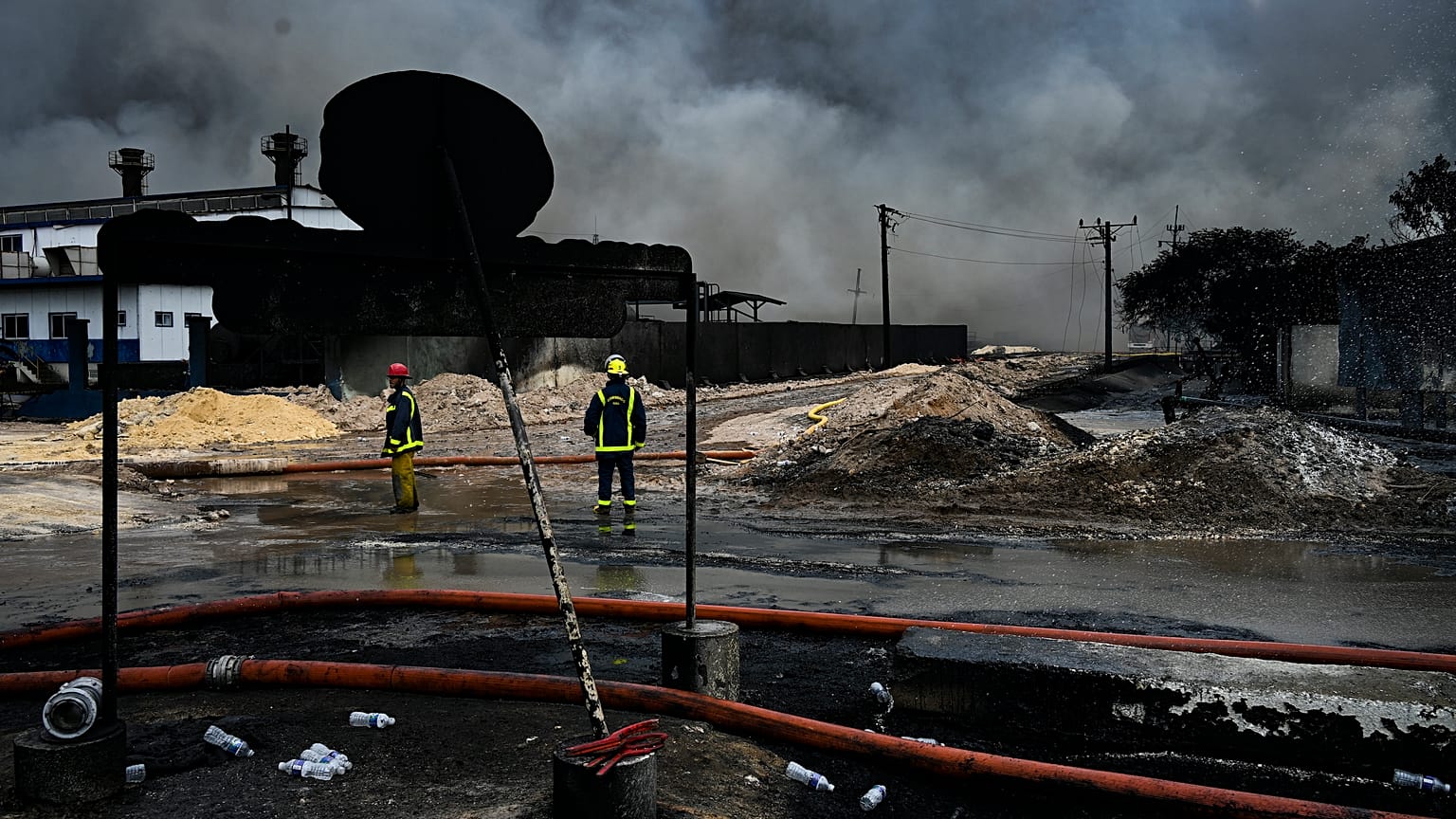 A lángokat megfékezték