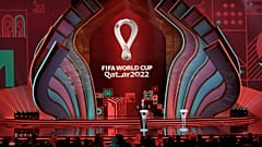 صورة أرشيفية لرئيس الـفيفا" جياني إنفانتينو يتحدث قبل قرعة كأس العالم لكرة القدم 2022 في مركز الدوحة للمعارض والمؤتمرات في قطر، 1 أبريل 2022.