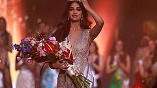 2021 kainat güzeli Hintli Harnaaz Sandhu 