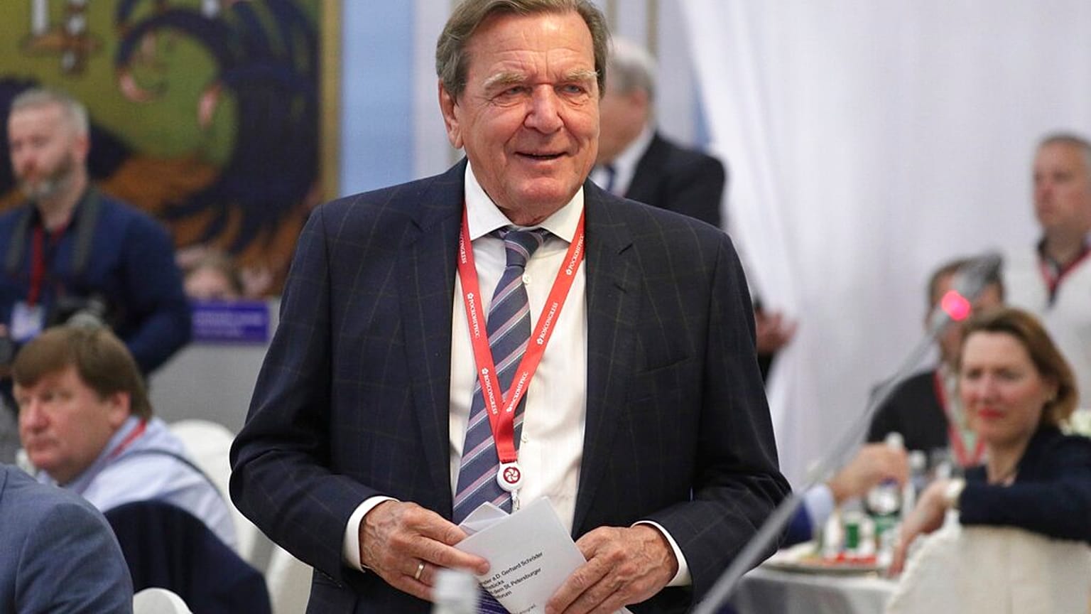Ehem. Bundeskanzler Gerhard Schröder in St. Petersburg, Russland, 7. Juni 2019