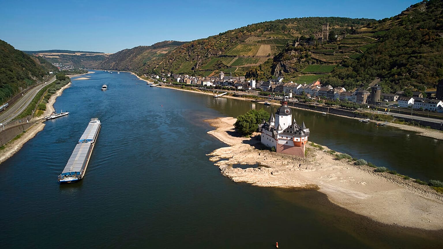 Das Pfalzgrafenstein-Schloss im Rhein in der Nähe der Engstelle Kaub.
