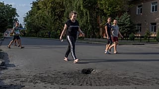 Улица в городе Марганец в нескольких километрах от Запорожской АЭС.