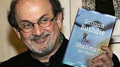 الكاتب سلمان رشدي في لندن (أرشيف) 