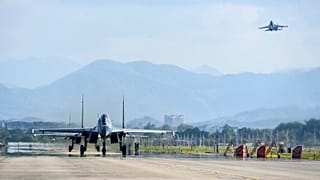 Çin Hava Kuvvetleri Tayland'la ortak tatbikat yaptı