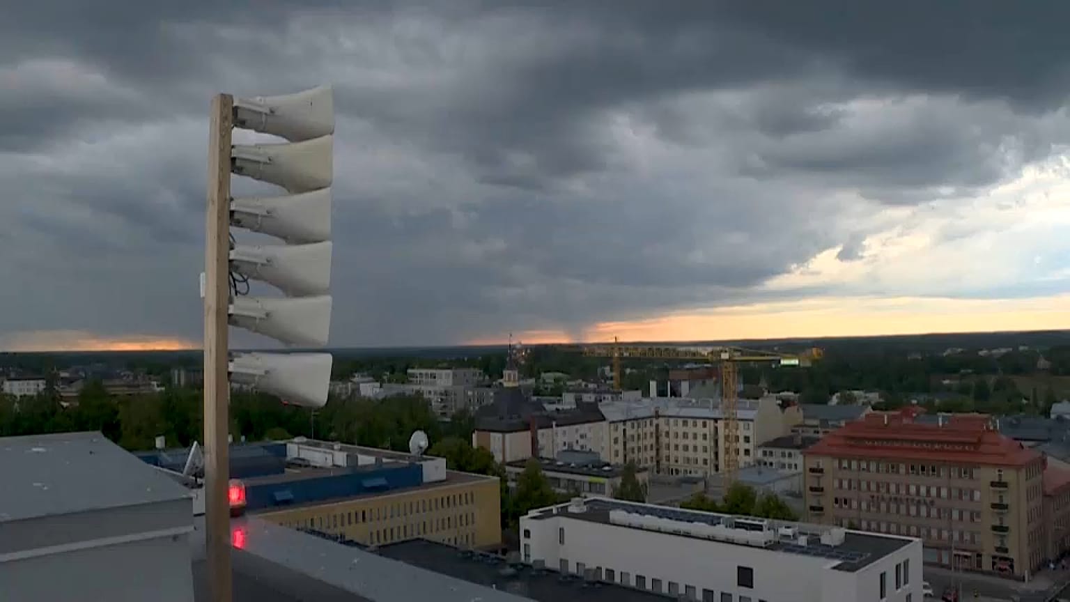Los altavoces que emiten el himno ucraniano en la ciudad finlandesa de  Lappeenranta cada atardecer 