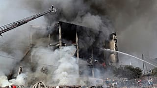 Eine heftige Explosion erschütterte einen geschäftigen Einkaufsmarkt in Eriwan, 14.08.2022