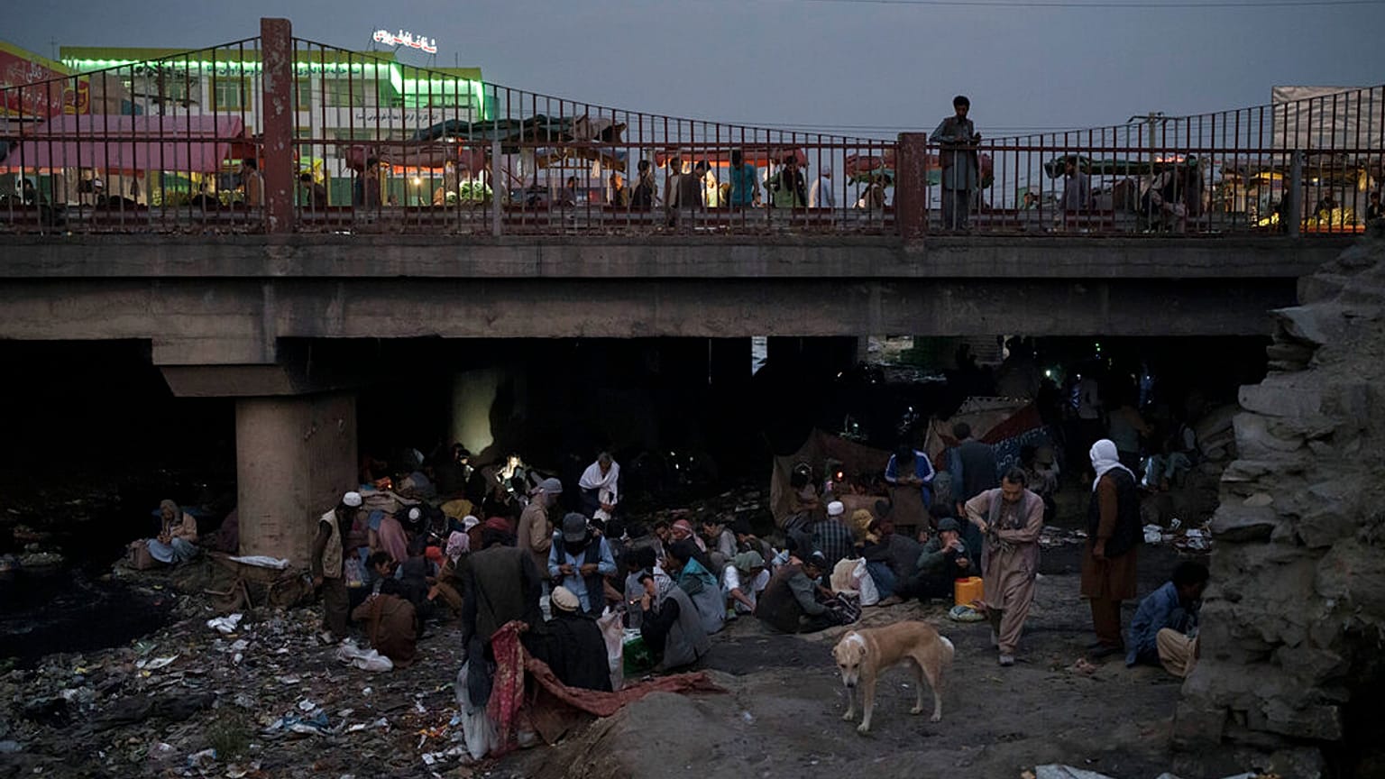 Die Pol-e-Suktha-Brücke in Kabul.