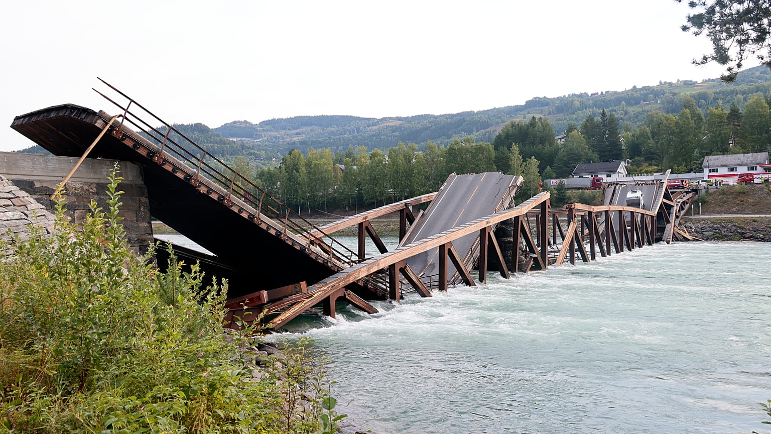 Le pont de Tretten qui s'est effondré en Norvège, le lundi 15 août 2022. 
