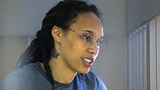 نجمة كرة السلة الأمريكية، بريتني غرينر، تتقدم بدعوى استئناف ضد حكم بالسجن مدّة 9 سنوات صدر بحقها في روسيا بعد إدانتها بحيازة المخدرات، 15 أغسطس 2022.