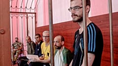 Los extranjeros que lucharon junto a las fuerzas ucranianas fueron capturados en la ciudad oriental de Mariópol y están siendo juzgados bajo la acusación de ser mercenarios.