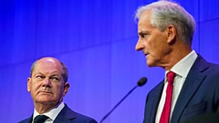 Scholz und Stoere bei einer gemeinsamen Pressekonferenz im Munch Museum in Oslo, 15.8.2022.