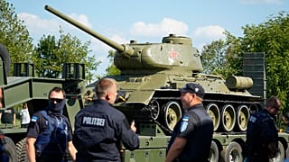 The statue of the tank was located near the Estonian border city of Narva.