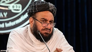 وزير التعليم العالي في أفغانستان، عبد الباقي حقاني يتحدث في مؤتمر صحافي بالعاصمة كابول، 16 أغسطس 20223.