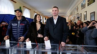 Natalia Klitschko zwischen den Brüdern 2015