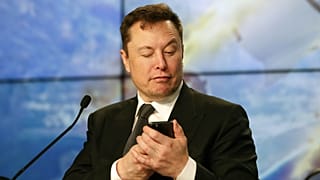 Elon Musk'tan Manchester United'a 'şaka'