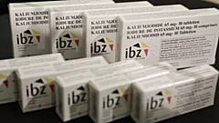 Jodtabletten verhindern die Aufnahme von radioaktivem Jod in die Schilddrüsen, die bei einer Infektion Krebs entwickeln können.