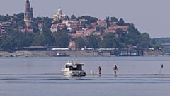 Ob wie hier die Donau, der Rhein, die Elbe - alle größeren Flüsse in Europa haben derzeit zu wenig Wasser.
