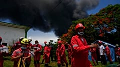 عناصر من الصليب الأحمر الكوبي في ماتازاناس، كوبا.