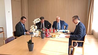 Albin Kurti, Aleksandar Vucic, Joseph Borrell und Miroslav Lajcak