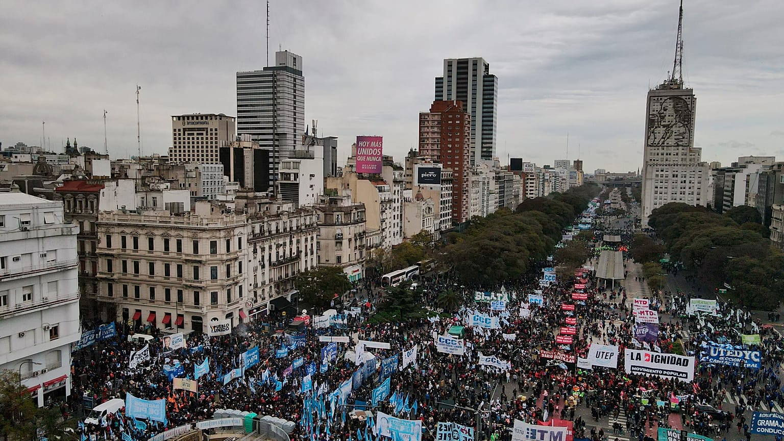 La manifestation contre l'inflation record que connaît l'Argentine a réuni plusieurs milliers de personnes à Buenos Aires, le mercredi 17 août 2022.