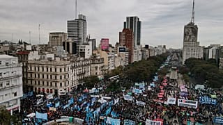 La manifestation contre l'inflation record que connaît l'Argentine a réuni plusieurs milliers de personnes à Buenos Aires, le mercredi 17 août 2022.