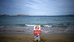 Παραλία στη Μασσαλία μετά το πέρασμα της καταιγίδας