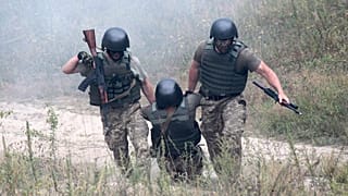 Ukraynalı askerler tatbikat esnasında, Zhitomir Ukrayna.