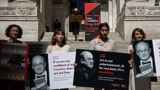 Des écrivains lisent des extraits de l'oeuvre de Salman Rushdie, le 19 août 2022, New York