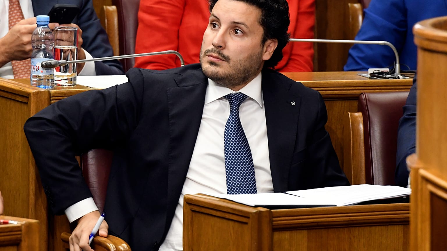 Das Parlament von Montenegro hat der Regierung das Misstrauen ausgesprochen. 