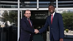Hazine ve Maliye Bakan Yardımcısı Yunus Elitaş (sol), ABD Hazine Bakan Yardımcısı Wally Adeyemo