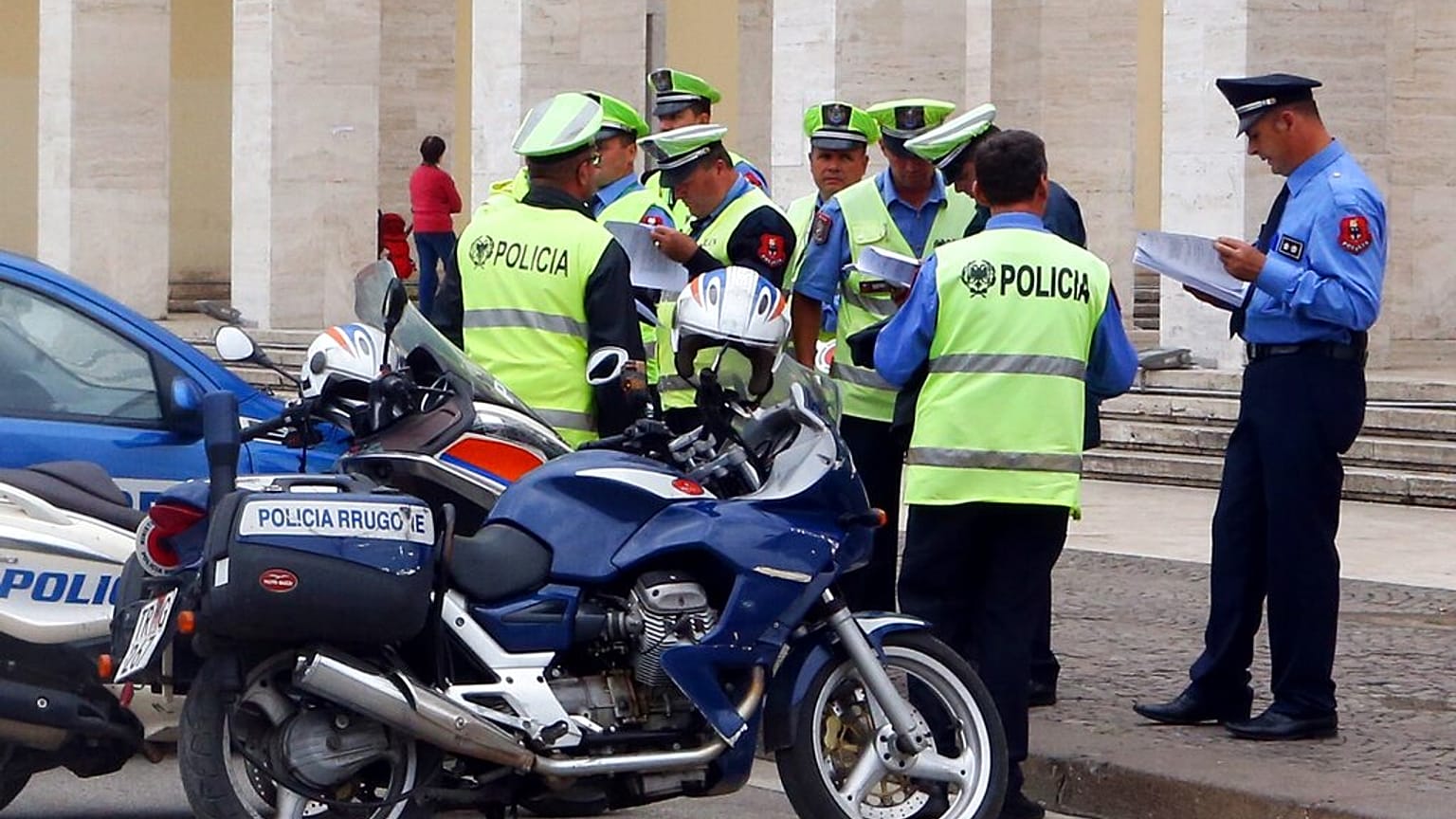 Αστυνομικοί στα Τίρανα (φωτογραφία αρχείου)