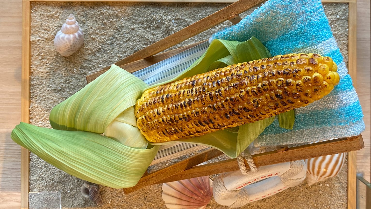 Japan's plastic food artists get creative