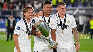 Casemiro aux côtés de ses ex-coéquipiers Luka Modric et de Toni Kroos après la victoire du Real Madrid en Supercoupe de l’UEFA face à Francfort (2-0), le 10 août 2022 au Stade
