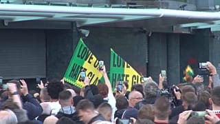 Adeptos do Manchester United em protesto.