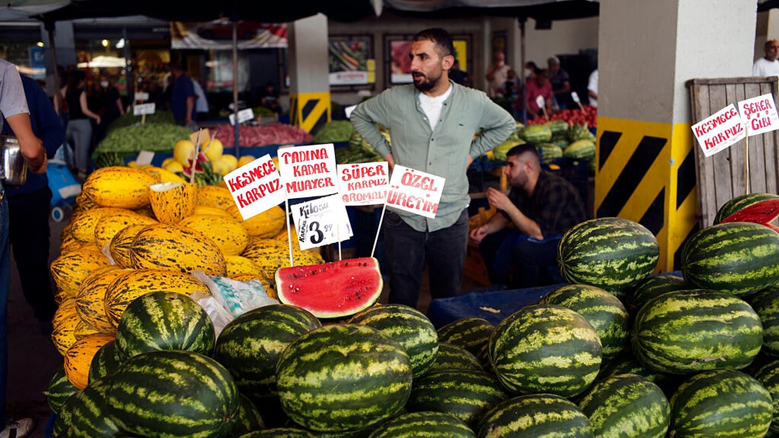 Yıllık enflasyon Kasım 2002’de yüzde 31,8 idi. Aralık 2021’e kadar enflasyon bir daha yüzde 30’ları görmedi