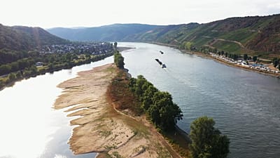 Almanya'da Ren Nehri'nde azalan su seviyeleri nakliye şirketlerini zora soktu