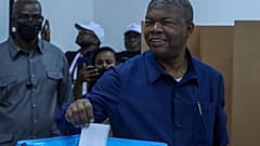 oão Lourenço, agradeceu o voto de confiança dos angolanos e prometeu manter o país no caminho do desenvolvimento independentemente dos poderes instituídos.