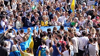 Ursula von der Leyen bei der Kundgebung auf dem Grote Markt