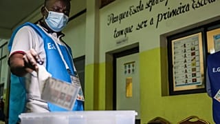 Contagem dos votos em Angola