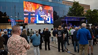 Jimmie Akesson vor Anhängern der Schwedendemokraten in Helsingborg