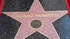 Luciano Pavarotti recibió un homenaje, con una estrella en el Paseo de la Fama de Hollywood